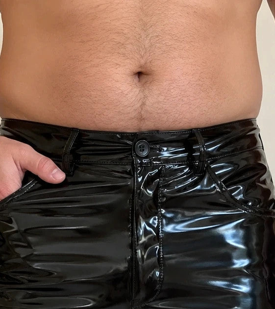 Che black shorts glossy faux leather classic cut with pockets and belt loops