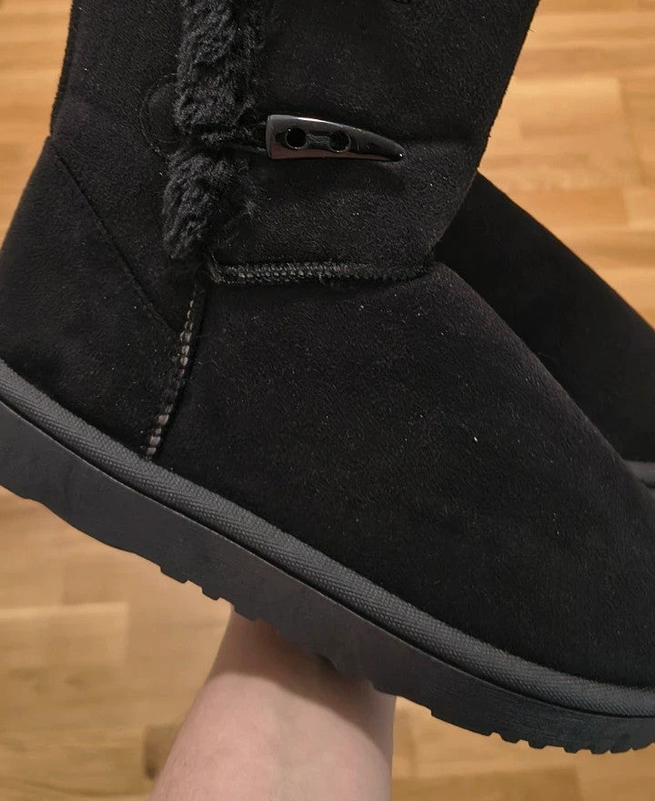 GEF black winter boots soft velour texture decorative toggle closures warm lining