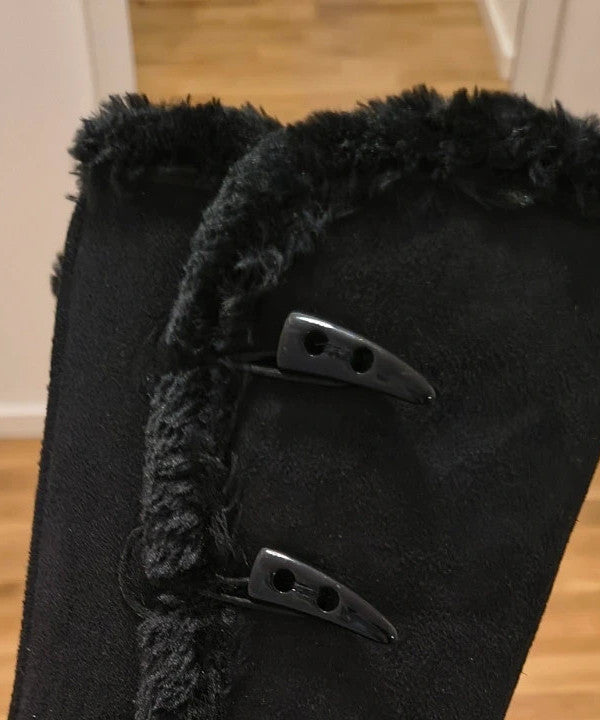 GEF black winter boots soft velour texture decorative toggle closures warm lining